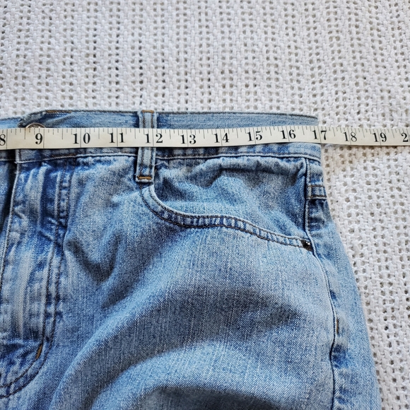 VINTAGE Y2K Women's Zana Di Hi Rise Jeans Embroidered Capri Pants Junior Size 17 - Picture 7 of 11